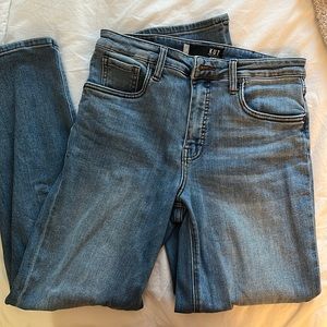 Kut Elizabeth Fab AB Ankle Straight Leg